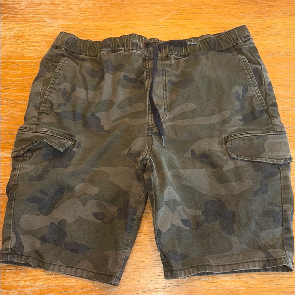 Bullhead Olive Camouflage Cargo Shorts